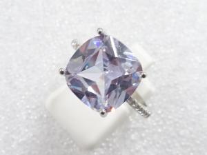 クリスタル　指輪(18号)